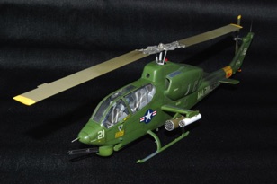Fujimi AH-1J _3_.JPG